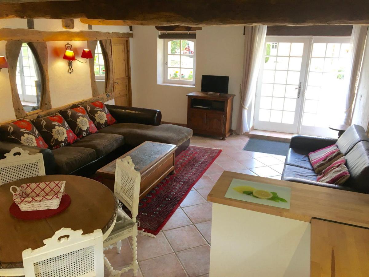 Вилла La Tuilerie Grange (Adults Only) Ле-Бюг Экстерьер фото