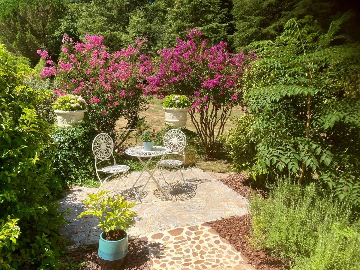 Вилла La Tuilerie Grange (Adults Only) Ле-Бюг Экстерьер фото
